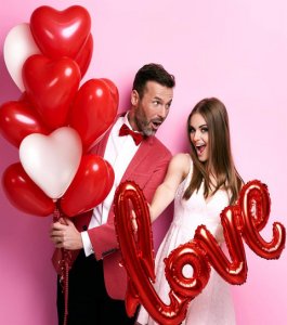 Love Yazılı Uçan Balon Aşk Paketi